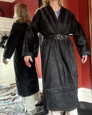 Farwa Bisht Black Coat, Elegant, Arab Style Fall/Spring Coat, Unisex