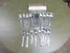NEW Interpur Stainless Japan 20 Piece Set Flower Garden Jardinera NEW In Box