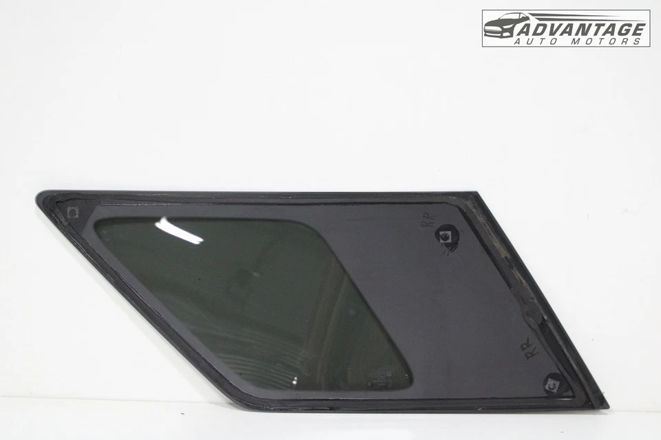 2018-2023 CHEVROLET TRAVERSE ЗАДНЯЯ ПРАВАЯ СТОРОНА ЧЕТВЕРТЬ СТЕКЛА 84650862 OEM - Изображение 2 из 4