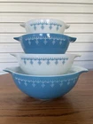 Vintage PYREX SNOWFLAKE GARLAND Blue White Cinderella Bowl Set 4 441 442 443 444