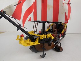 LEGO Pirates: Black Seas Barracuda (6285) with instructions - Near complete