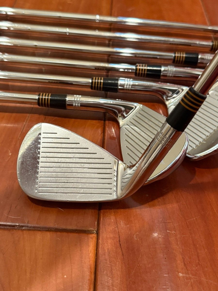 Wilson Staff FG Tour 100 Anniversary Forged Iron Set 4-PW Dynamic