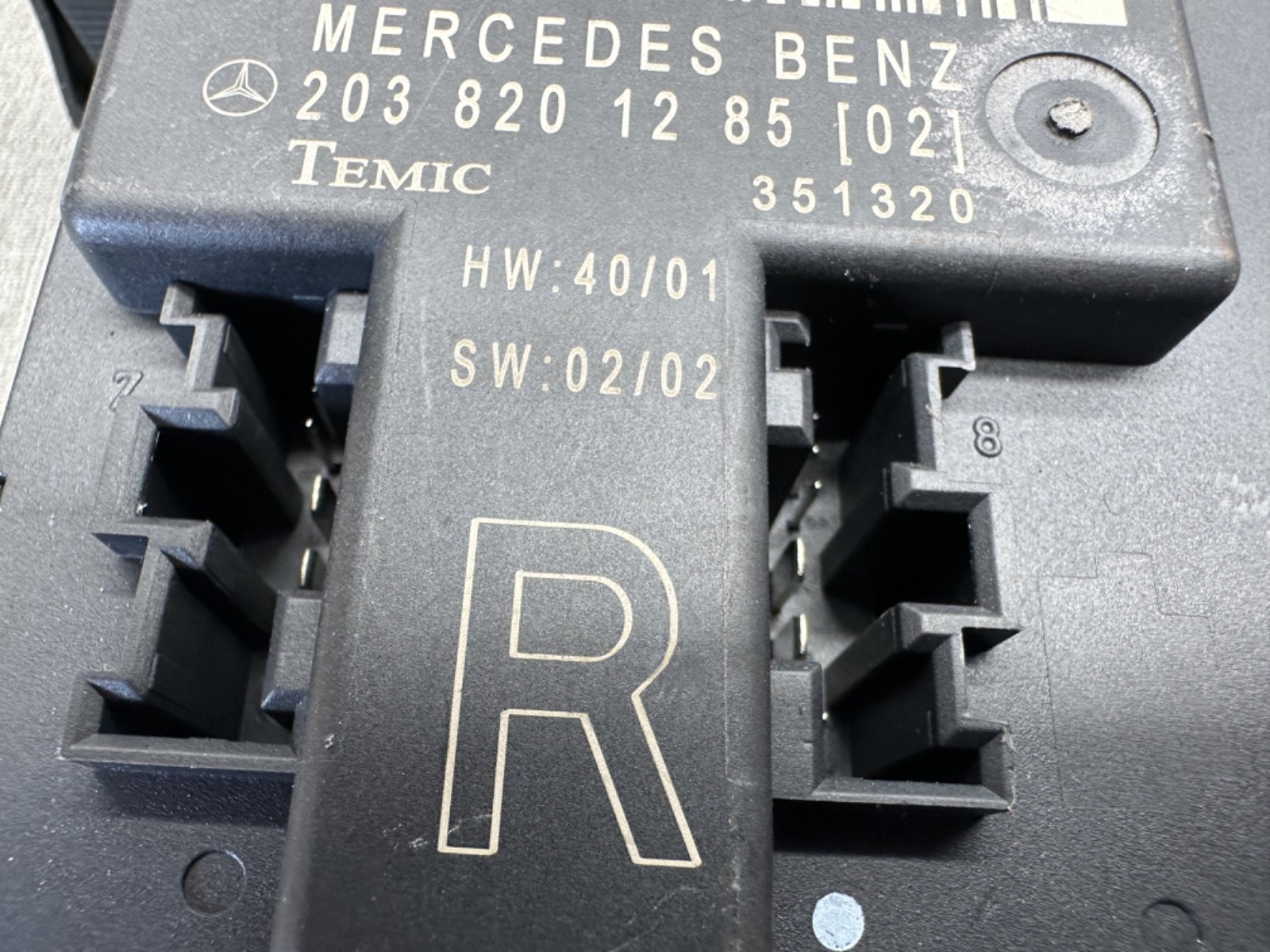 01-07 Mercedes Benz W203 C230 C240 C320 Front Right Door Control Unit Genuine