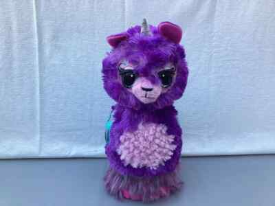 Hatchimals WOW Purple Llalacorn interaktives elektronisches Haustierspielzeug