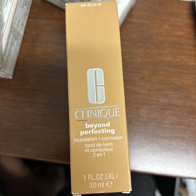 Clinique Foundation+Concealer Beyond Perfecting Liquid - WN 82 Latte(M) 30ml