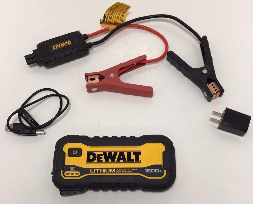DeWALT Automotive Jump Starter with USB Power Bank DXAELJ16 Missing DC