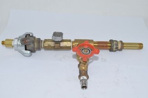 Stockham B-64 Globe Valve With Parker Fittings