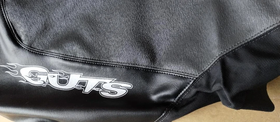 Cubierta de asiento con pinza GUTS Honda 1988-2020 XR600R XR650L XR600 negra Foto 2 de 2