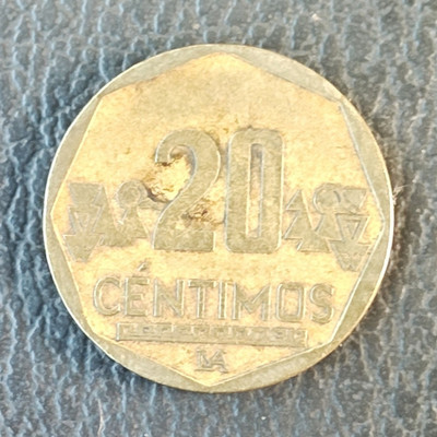 Peru 20 Centimos 2011 Banco Central de Reserva del Peru Circulated Coin