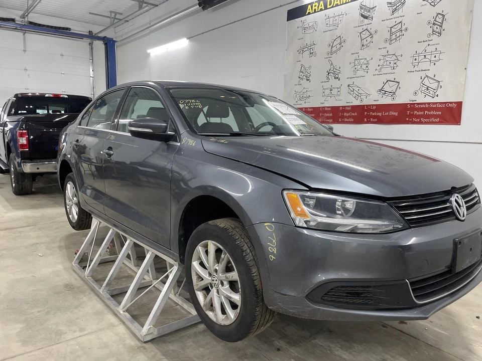 Used Front Left Seat Belt Front fits: 2014 Volkswagen Jetta bucket seat Sdn driv Foto 4 de 4