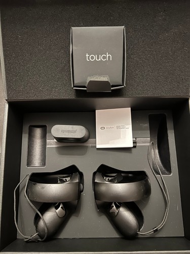 Oculus Rift CV1 Occhiali VR Realtà Virtuale (2 Controller, 3 Sensori) in confezione originale - Foto 9 di 9