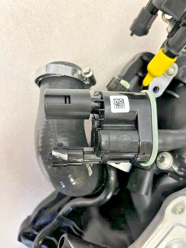 Jeep JL Wrangler OEM 2.0L Intake Manifold w/Intercooler 05281983AA 2018-2023 - Picture 5 of 10