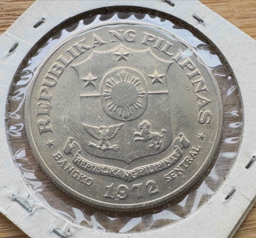 フィリピン 1ペソ 50センティモス コインセット　1972 フィリピン 1ペソ 50センティモス コインセット 1972 - メルカリ