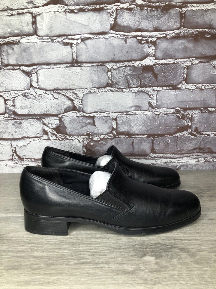 Munro American Black Leather Slip On Heel Loafer Shoes Women’s Sz 8.5 SS US/39EU - Image 3 of 4