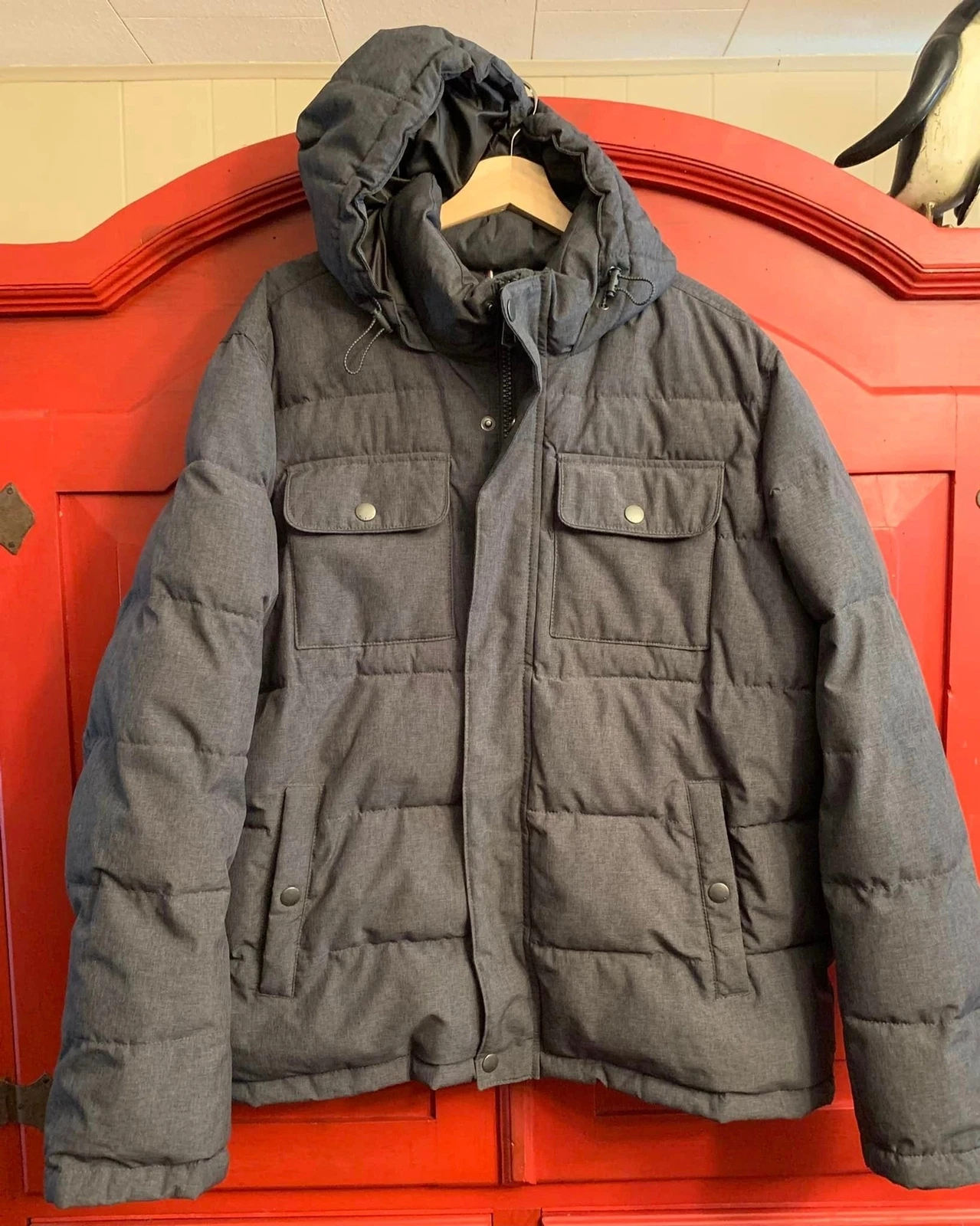 Tommy Hilfiger XL Mens Gray Puffer Winter Coat EUC Toggle Hood Zip Snap Pockets