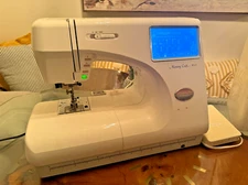 Janome Memory Craft 9000 Computerized Sewing Machine With Case And Acessories