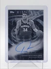 GIANNIS ANTETOKOUNMPO 2025-26 TOPPS MIDNIGHT STROKE EQUINOX AUTO /20 Q6377