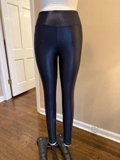 Koral Lustrous Regular Rise Leggings in Black - Small - GENTLY USED