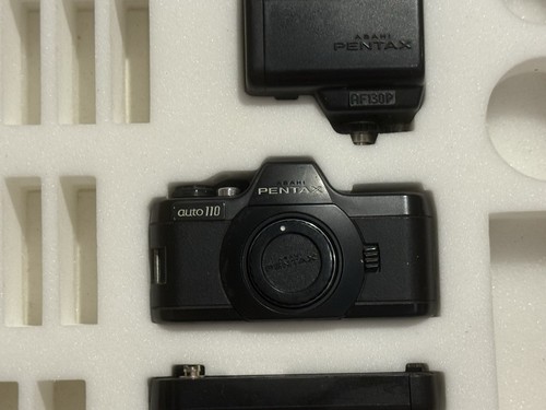 Vintage PENTAX Auto 110 Complete Set w/ Lens Original Box - Picture 4 of 7
