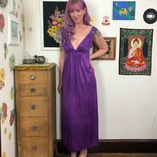 Vintage Purple Amethyst Nightgown, 1970s Hand Dyed Van Raalte Nightgown, Sz M