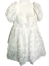 NWT Lulus Woman M Dress Short Flower Petals White Baby Doll Whimsical Romantic