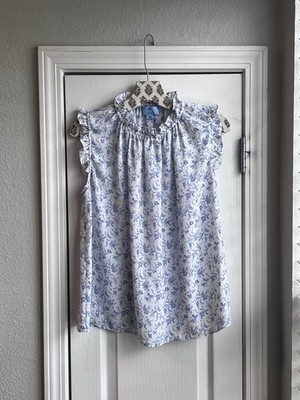 CeCe Women s Sleeveless Blue and White Floral Pattern Ruffle Blouse Size Small