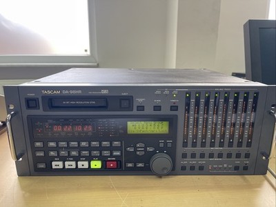TASCAM DA-98HR High-End DTRS-Recorder - vom Händler