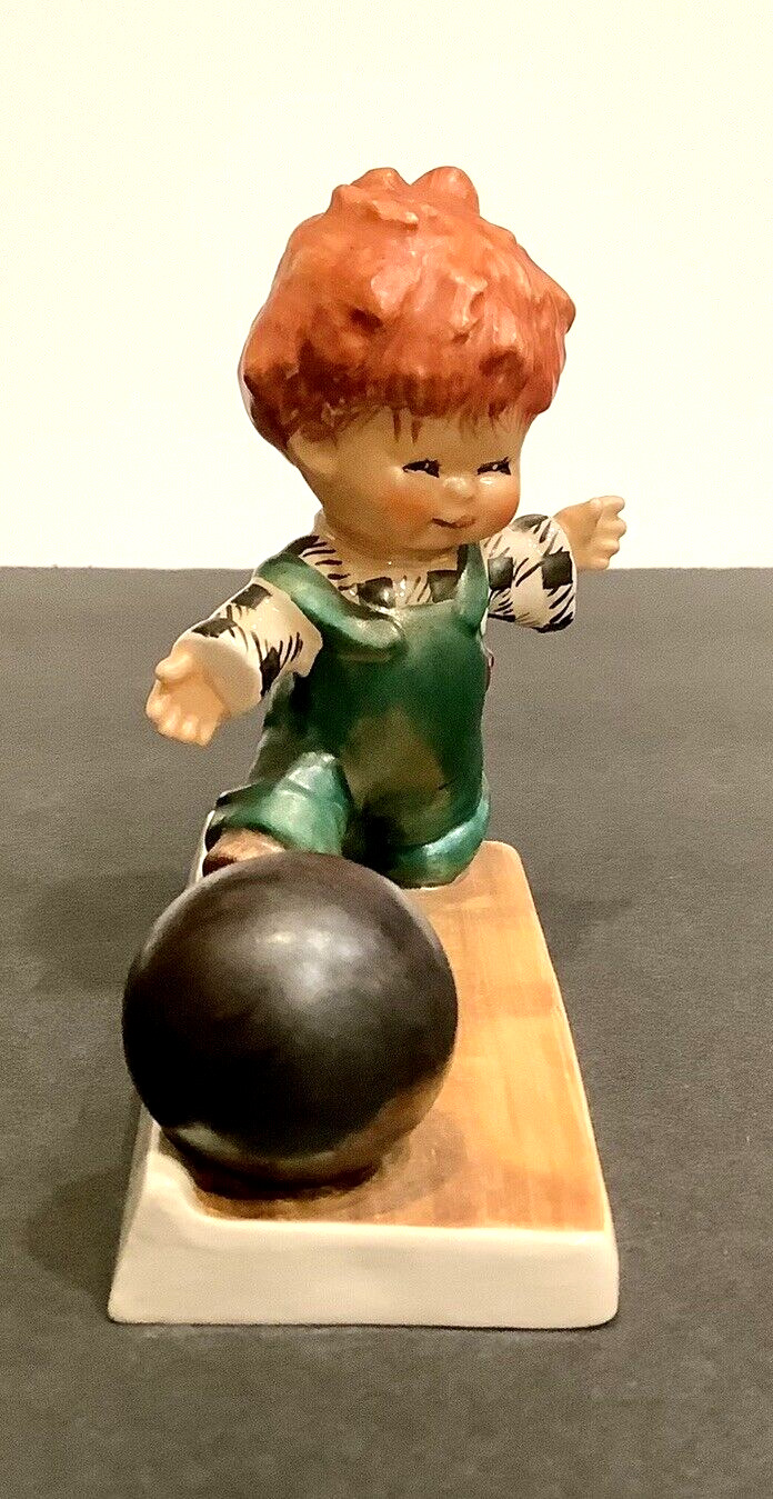 Goebel HUMMEL Red Headed Bowling "Strike" by Charlot Byj 1950s Fine Condition