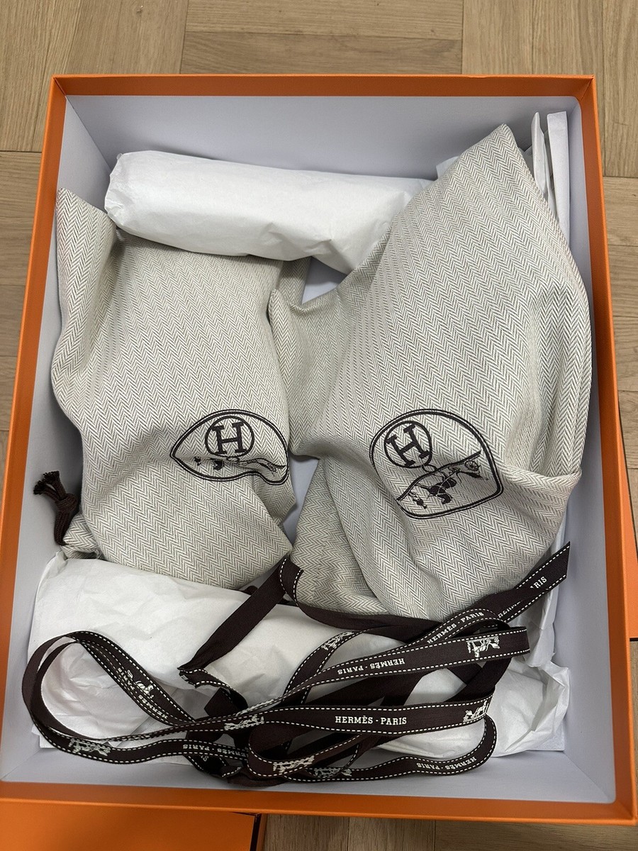 【シンプルでお洒落】HERMES ntipioggia unisex Allureポンチョ HERMES】雨の日もお洒落☆ポンチョ ntipioggia unisex Allure