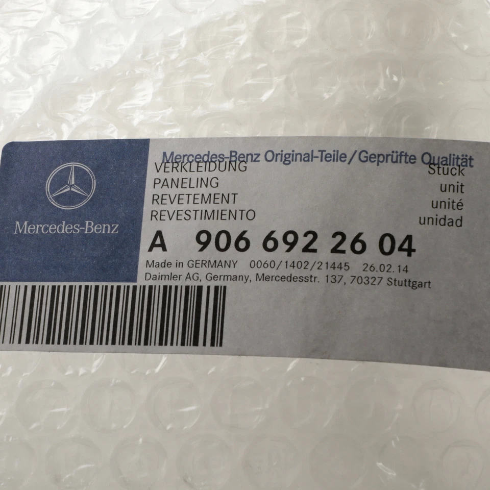 Genuine 2014-2021 Mercedes-Benz Sprinter 1500-3500 Center Panel 906-692-26-04 — 第 3/3 张图片