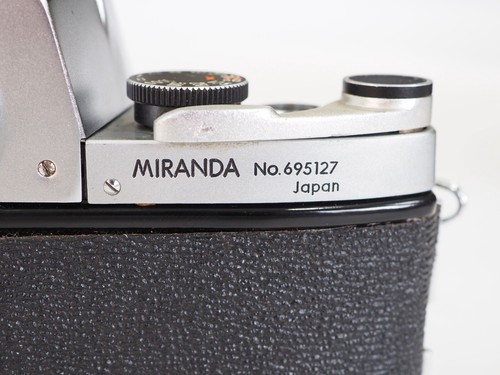 Miranda Camera Co. F (1/1000th v.) 35mm SLR Camera, 1.9/50mm Lens & Prism Meter - Picture 5 of 21