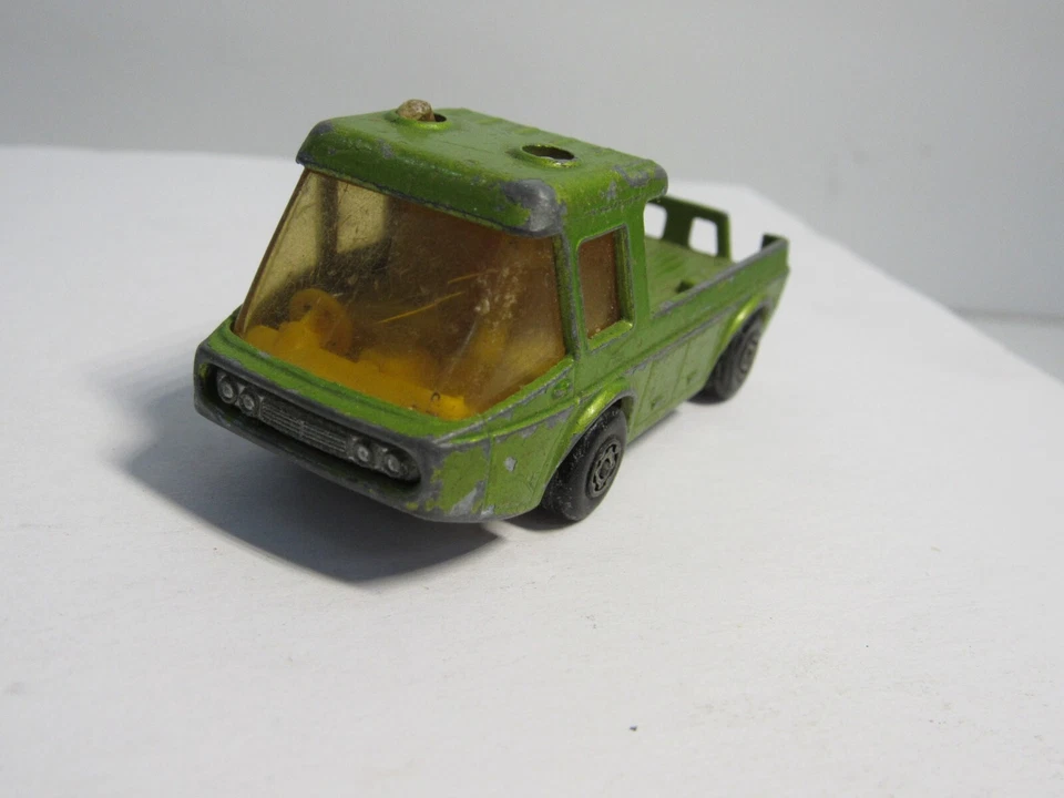 2 GREEN TOW TRUCKS Matchbox Superfast Toe Joe  wrecker No. 74 Vtg Lesney C3-42 - Image 3 of 4