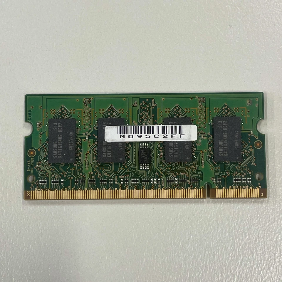 Samsung 1GB DDR2 RAM PC-6400 800MHz CL6 1.8V non-ECC SoDIMM M470T2864EH3-CF7 - Image 4 of 4