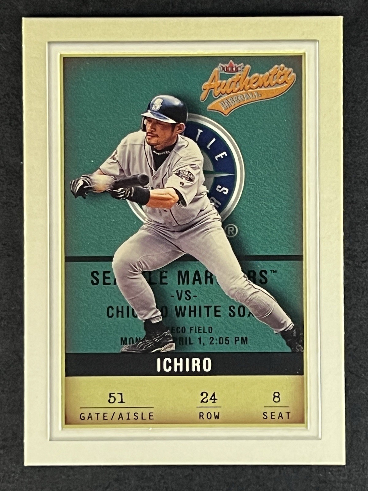 Ichiro 2002 Fleer Authentix #24 Seattle Mariners