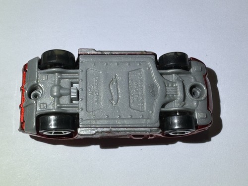 Coche rojo Hot Wheels 2005 hecho para McDonald's en China - Imagen 10 de 14