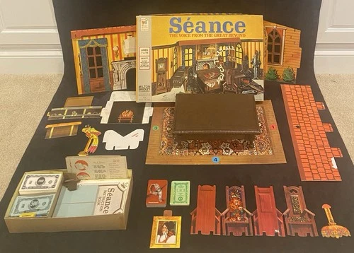 Sèance Board Game Vintage 1972 Milton Bradley Toy Record Player NOT WORKING READ