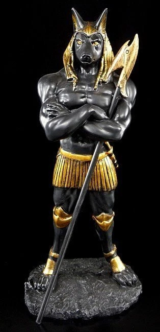 IA generativa la catwoman in gioielleria d'oro e l'antica divinà