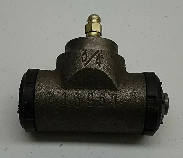 33957 Bendix Rear Drum Brake Wheel Cylinder 33957 Brake Wheel Cylinder - Image 2 of 4