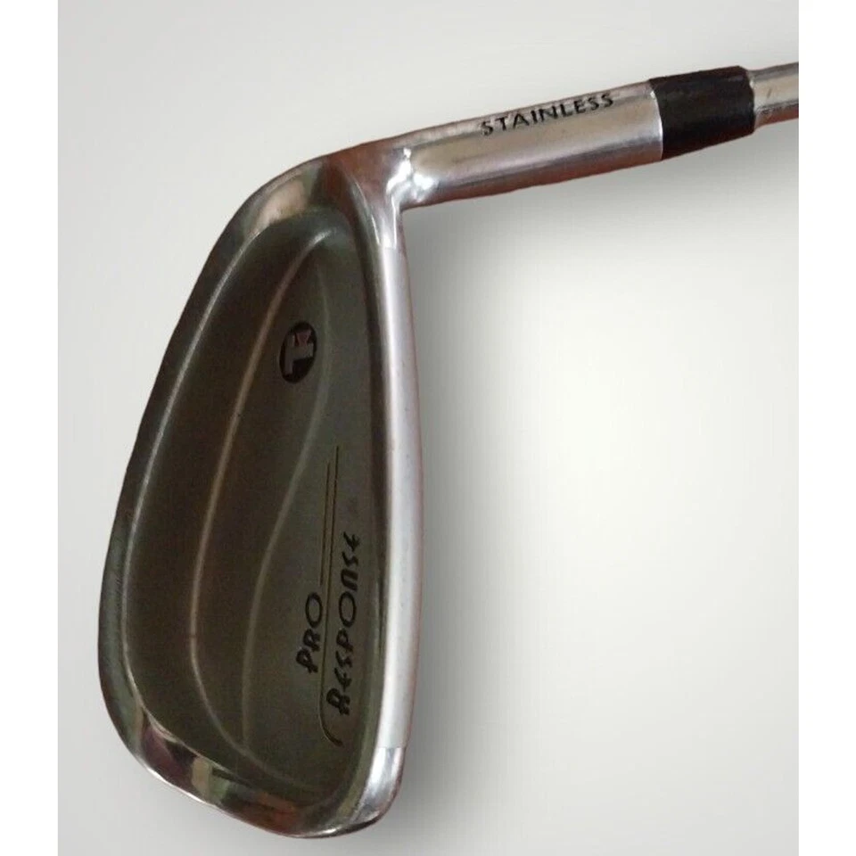 Top Flite Pro Response Set Of RH Irons (9,8,7,6,P) Medium Flex - Image 2 of 4