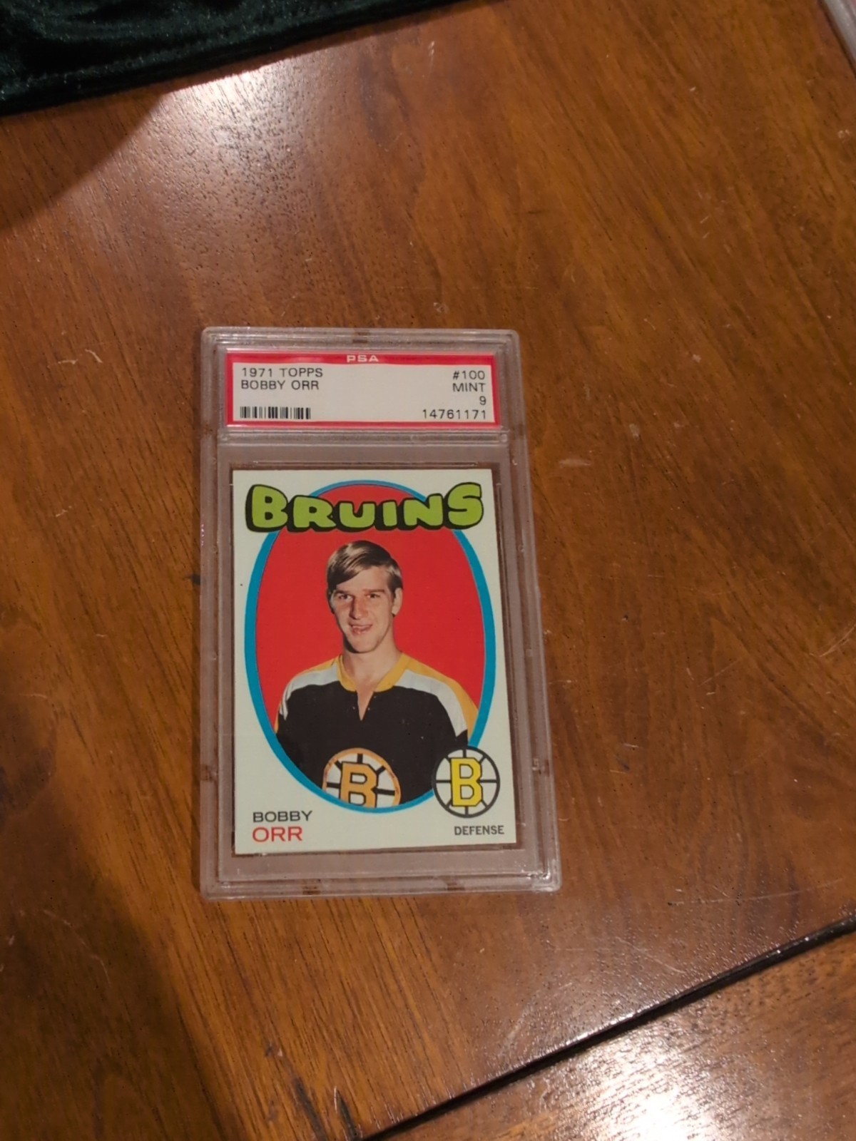 1971 Topps Hockey #100 Bobby Orr PSA 9