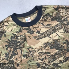 Vintage Realtree Camouflage Shirt Men Large Single Stitch Pocket Tee Liberty USA