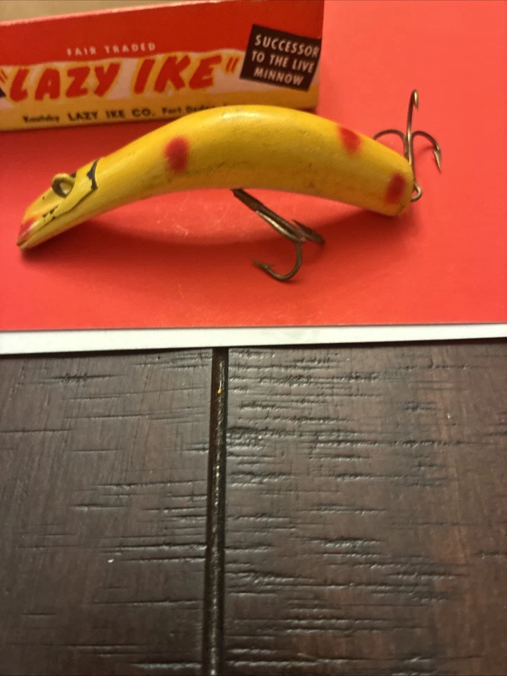 Vintage 3 Inch Wood Kautzky Lazy Ike KL-35 YS Fishing Lure with Box - Image 2 of 3