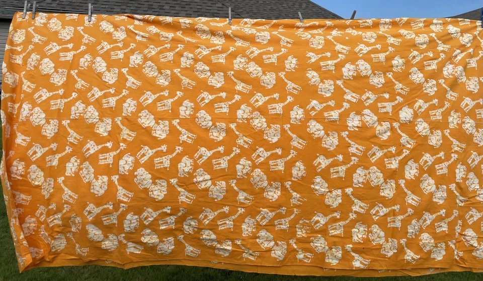 Batik Bloque Amarillo/Naranja Jirafas Elefantes Algodón 4 Yardas 25 In Tela Acolchado Foto 2 de 4