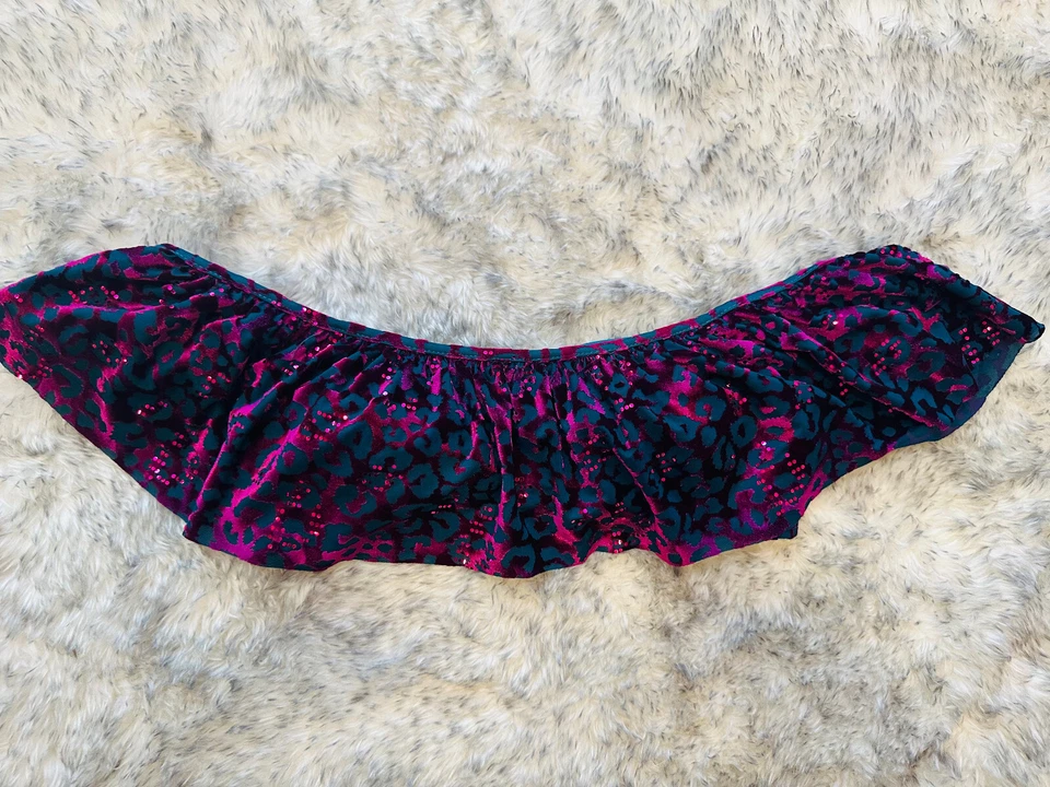 Traje de baño Betsey Johnson púrpura terciopelo agotado volantes bandeau top pequeño Foto 2 de 4