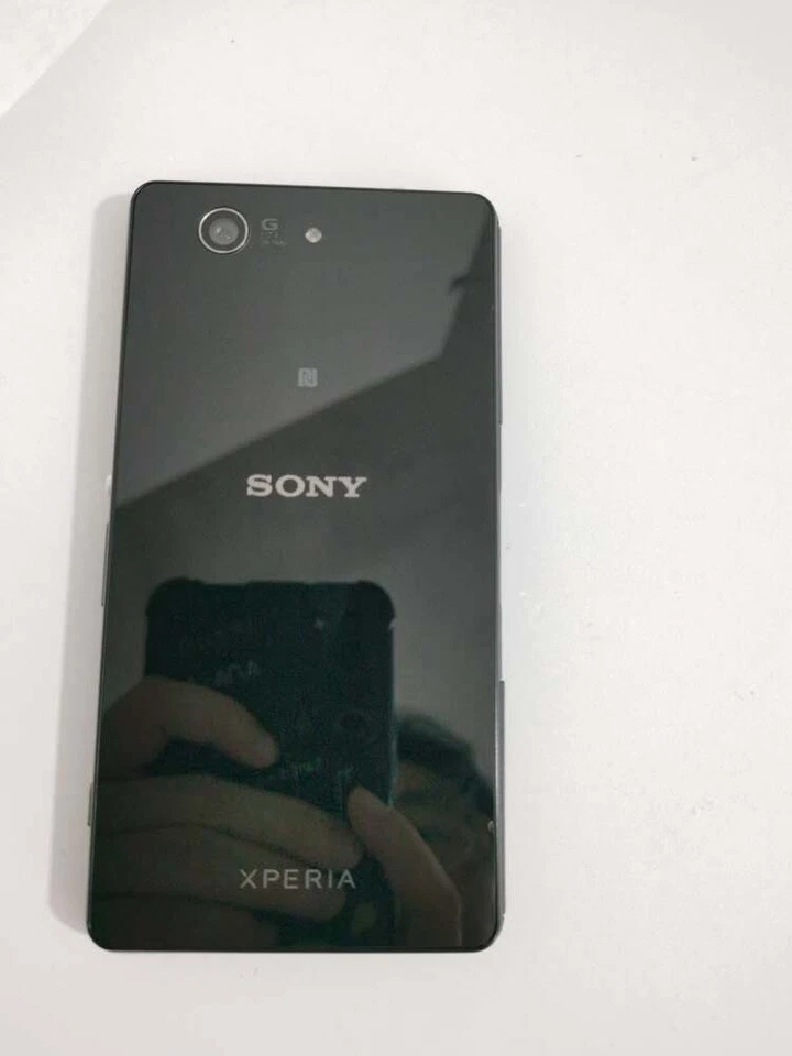 Sony Xperia Z3 Compact Android D5803 16GB Unlocked Smartphone - Image 2 of 4