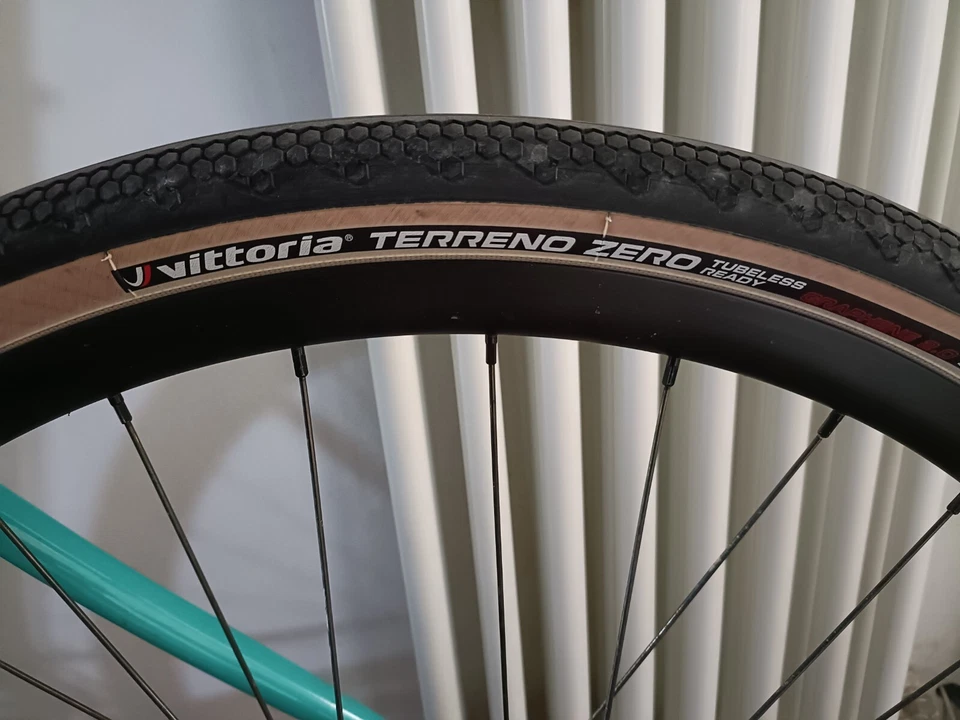 Bici Corsa Bianchi Impulso Allroad 11V GRX 600 Celeste Bianchi, foto 3 di 4