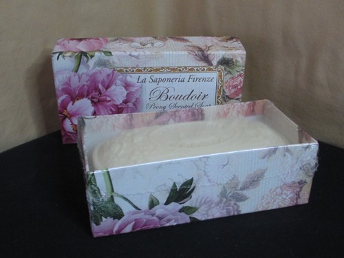 SAPONIFICIO ARTIGIANALE FIORENTINO Boudoir Peony Scented Soap 10.5oz - Picture 2 of 4