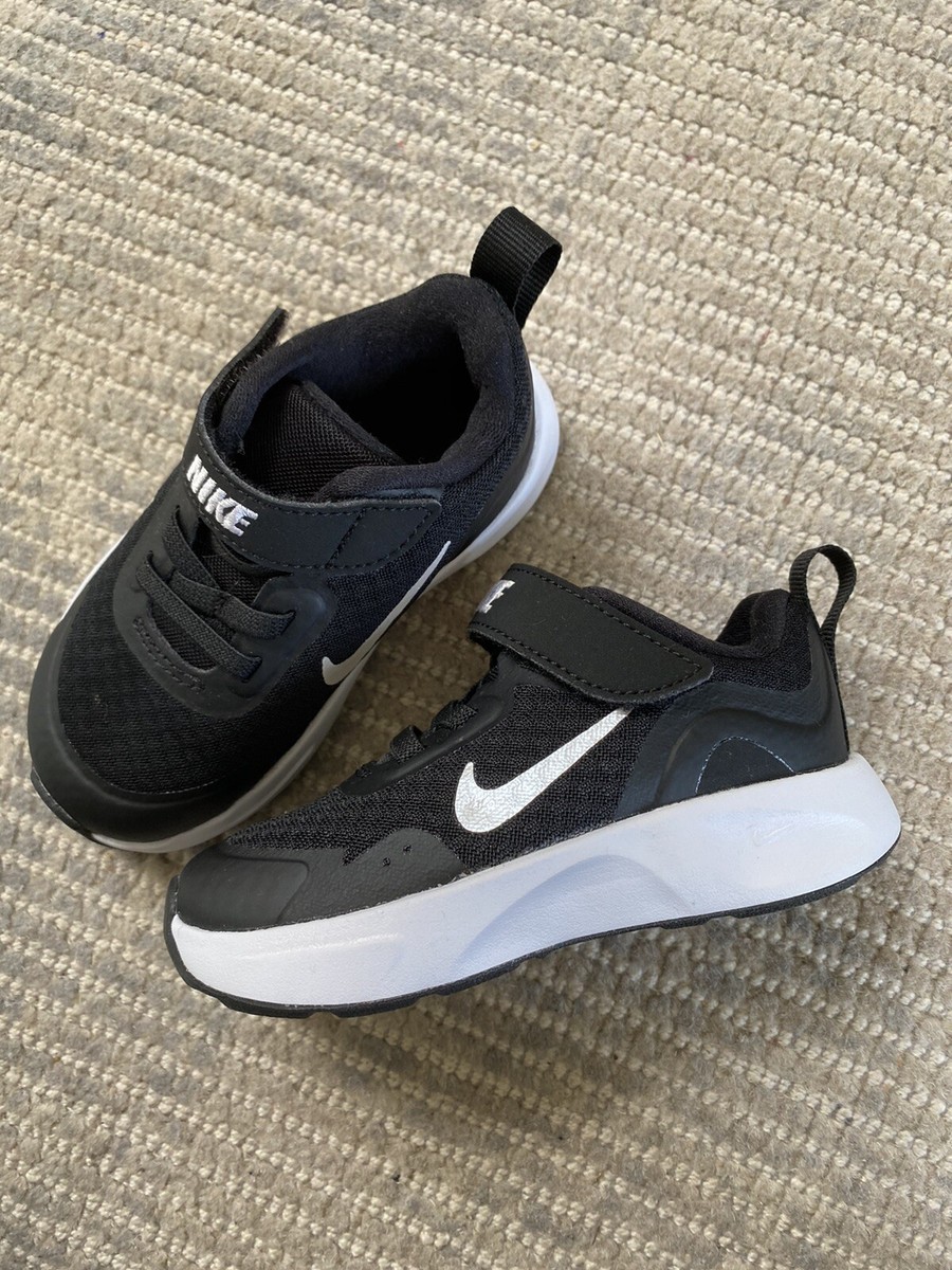 NEW Nike Black White Baby Toddler Kids Sneaker Shoes 6C UK