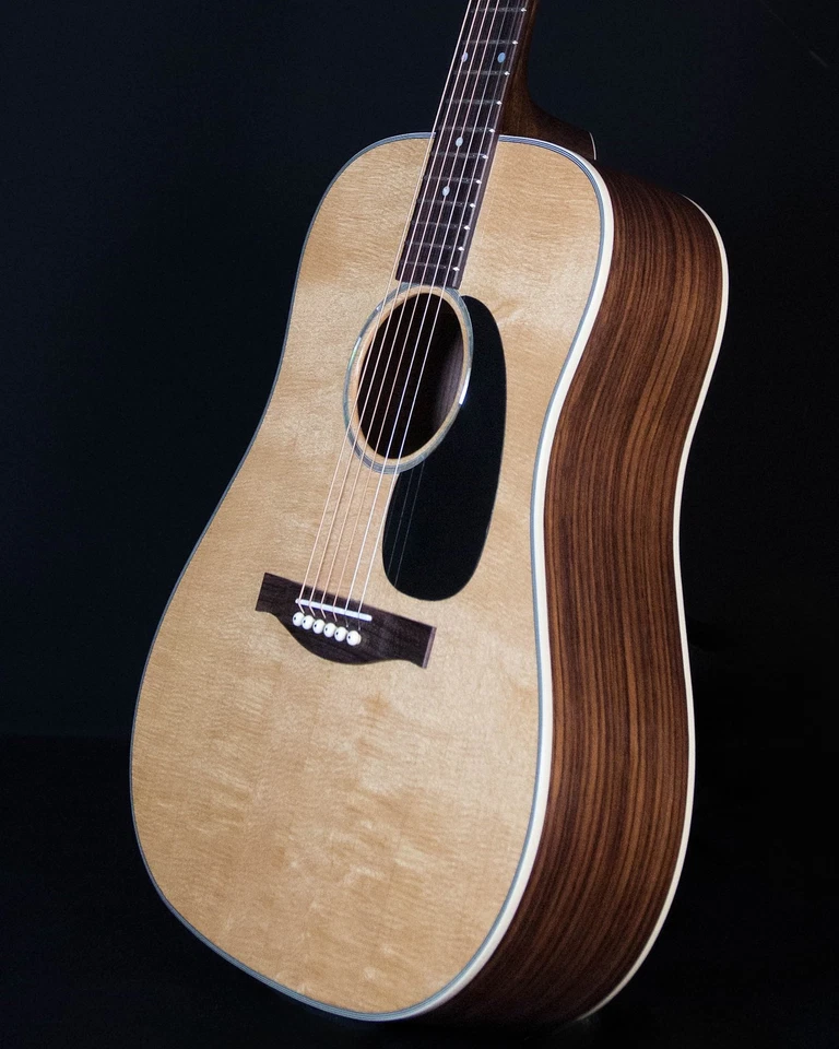 Eastman PCH2D, Tampo de abeto Sitka sólido de cura térmica, parte traseira de pau-rosa laminado e - Imagem 2 de 4