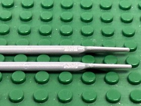 2 LEGO Pearl Lt Gray Spear Pike Weapon Minifigure ROUND END Castle Viking #4497